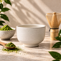 Bol à Matcha Blanc — Chawan AOMUNE, visuel premium harmonisé
